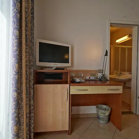 Nuovo Sole Hns Отель 3*